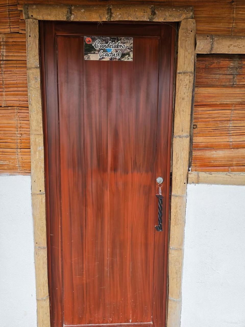 Estadero Los Hoyos Villavieja Exterior photo