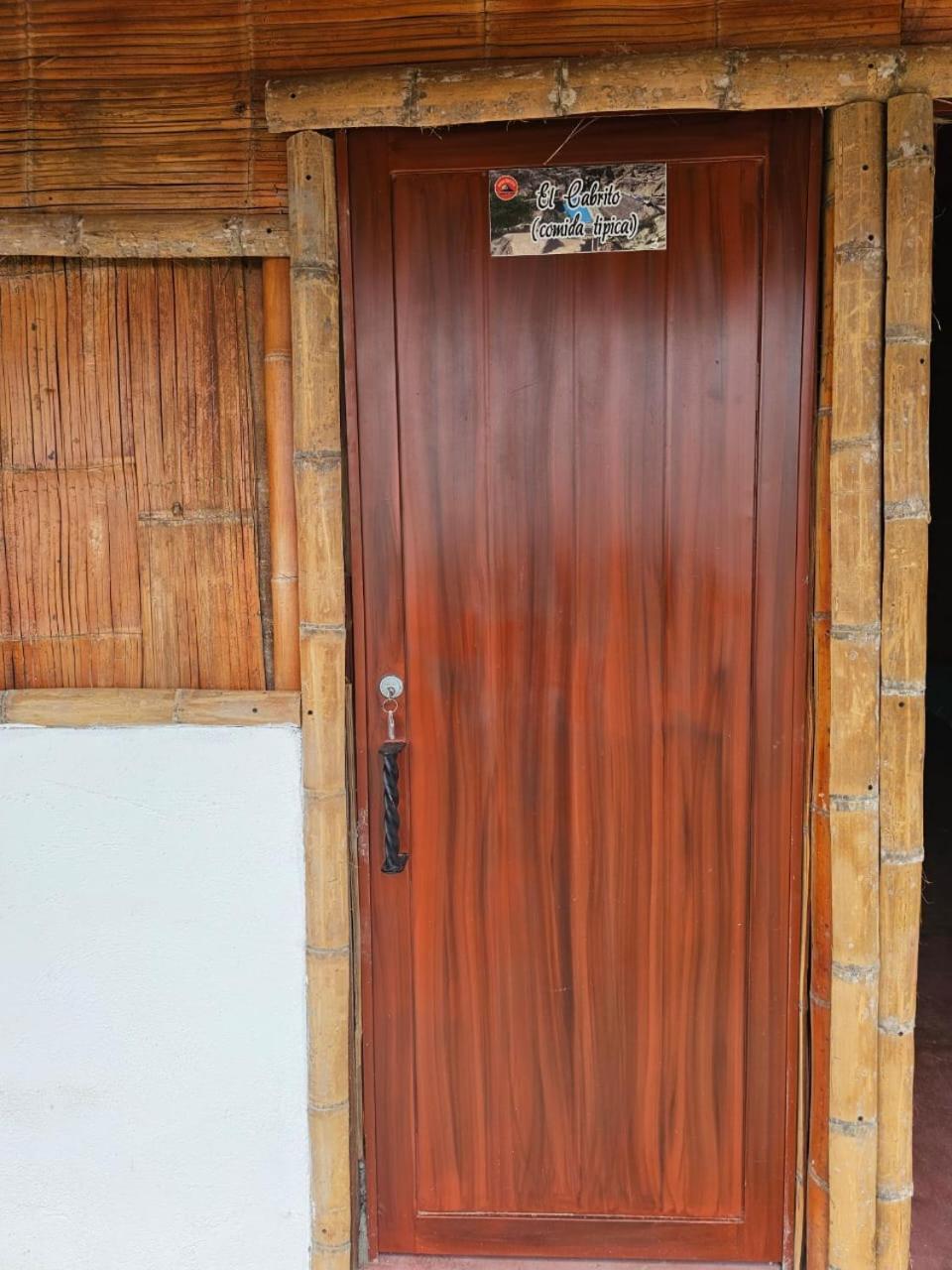 Estadero Los Hoyos Villavieja Exterior photo