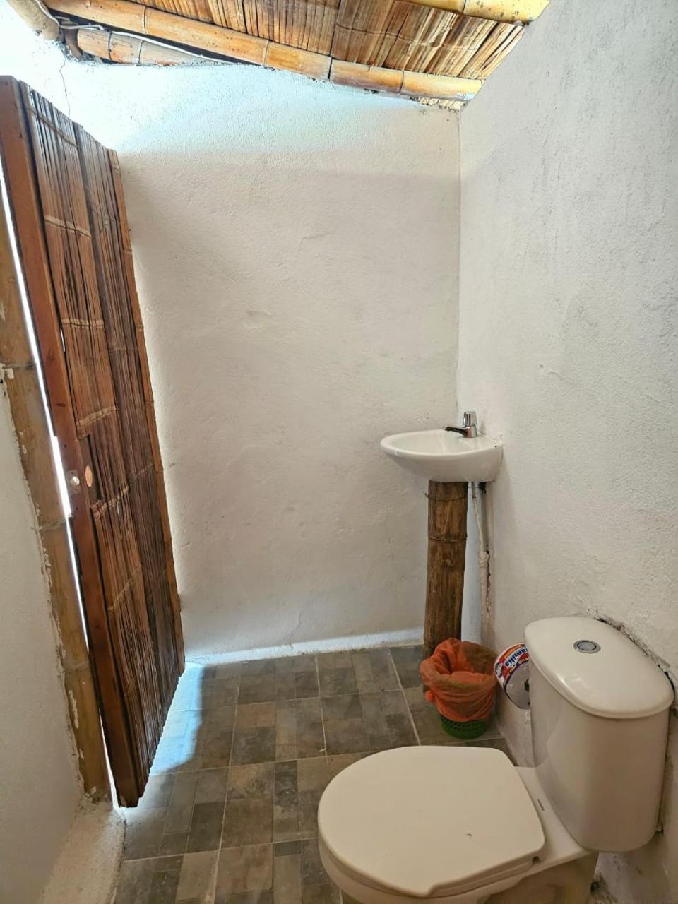 Estadero Los Hoyos Villavieja Exterior photo